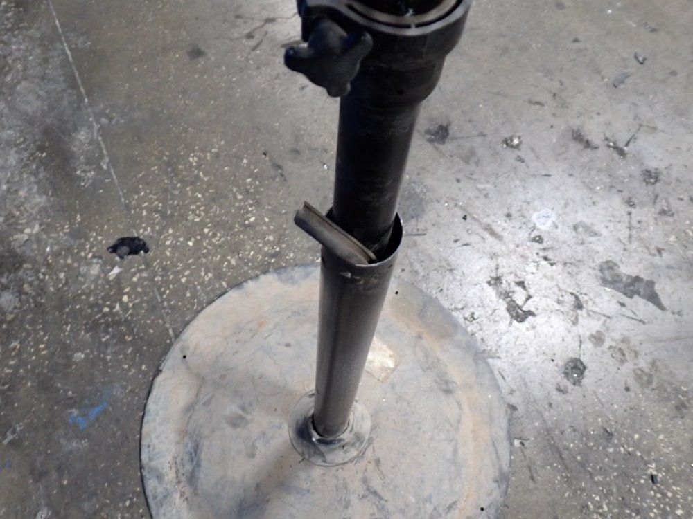 Central Machinery 33" Pedestal Fan