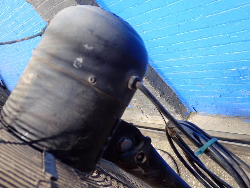 Central Machinery 33" Pedestal Fan