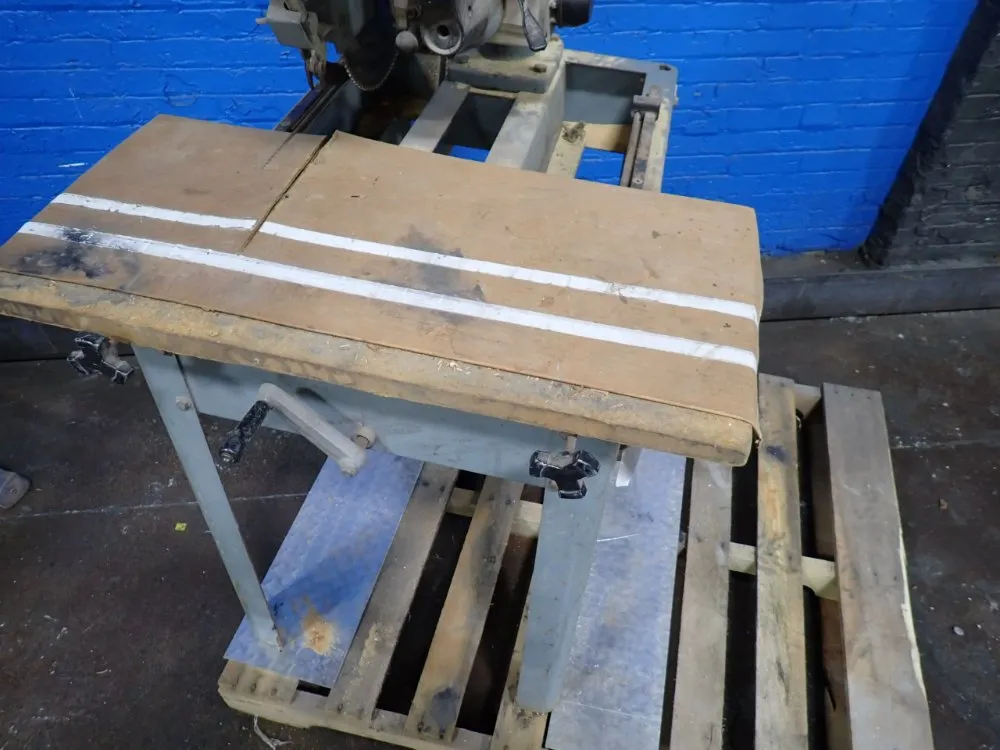 Delta 10"/14" Radial Arm Saw - 33-890
