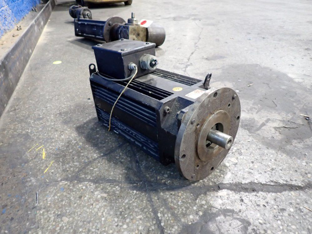Baumuller 21.3 Kw Servo Motor - Dsg 100-l35-ul