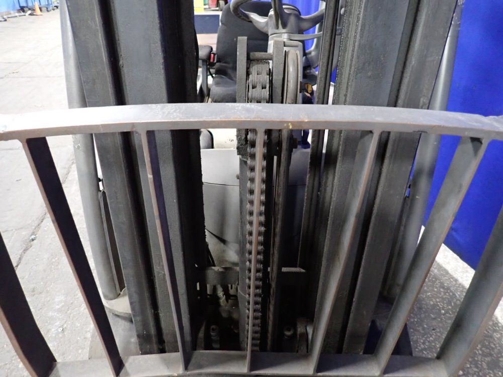 Crown 3200 Lbs Electric Forklift - Sc 4000