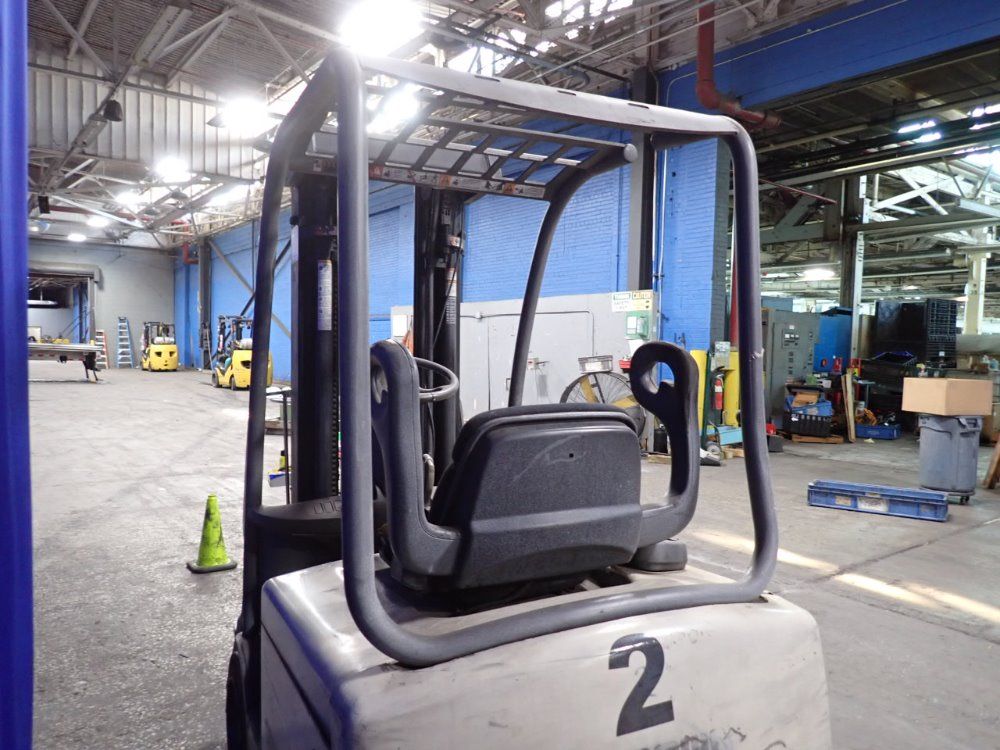 Crown 3200 Lbs Electric Forklift - Sc 4000