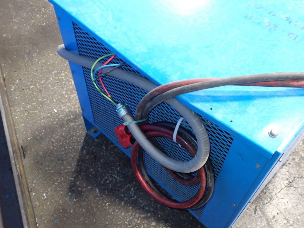 Exide 24 V / 865 Ah Battery Charger - 3-eb3-882e