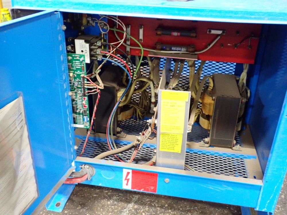 Exide 24 V / 865 Ah Battery Charger - 3-eb3-882e