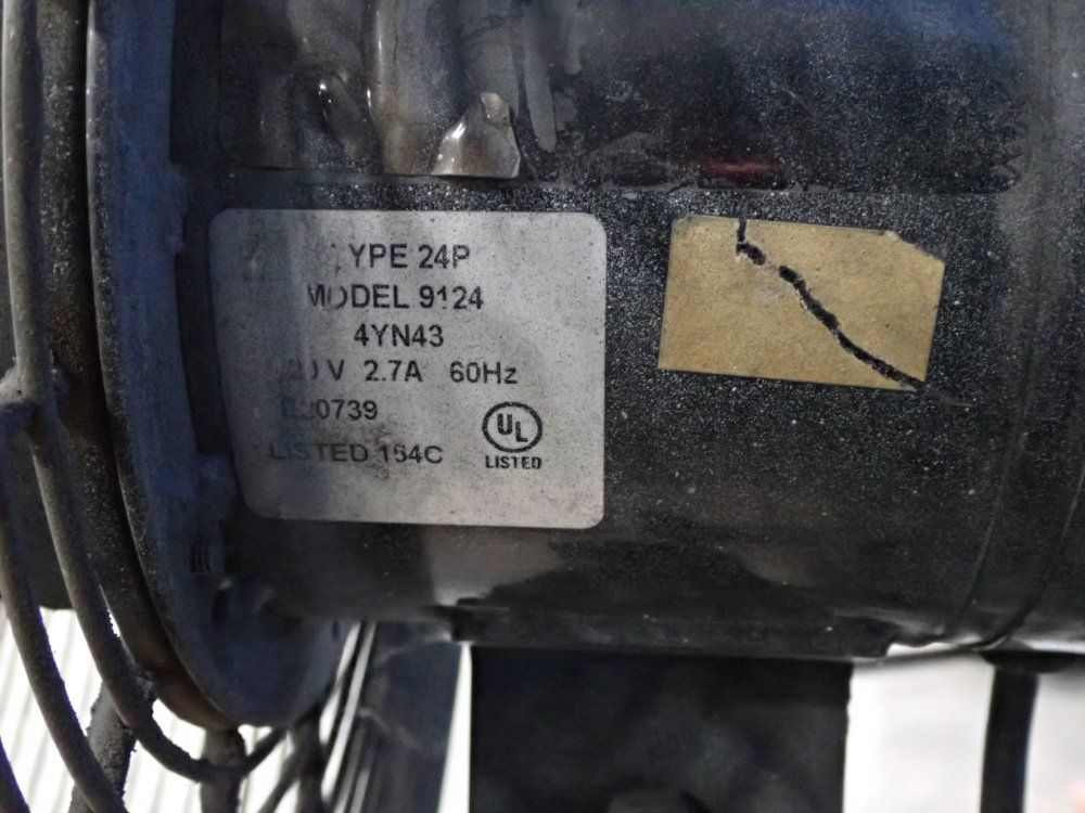 24" Pedestal Fan - P124