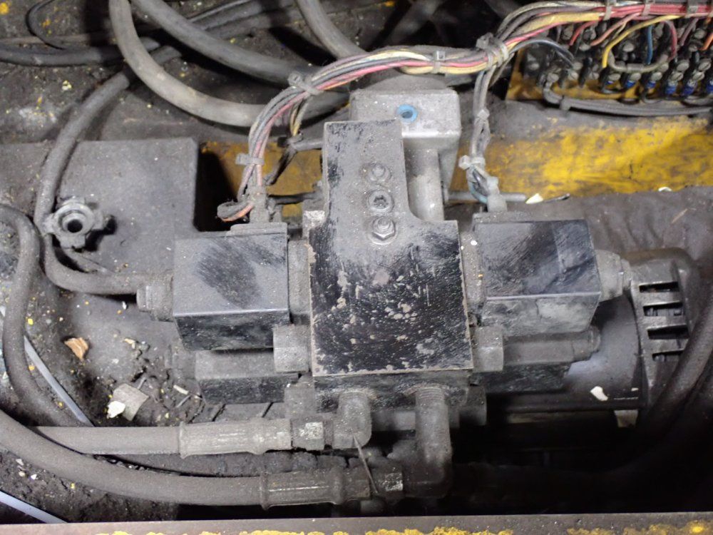 Strato-lift 1000 Lbs Scissor Lift