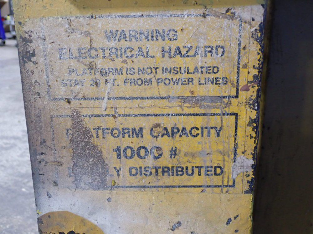 Strato-lift 1000 Lbs Scissor Lift