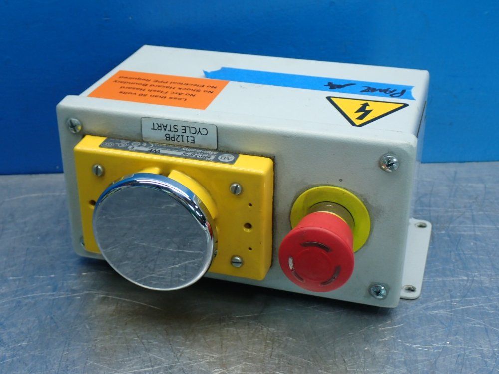 Allen Bradley Palm Operated Push Button Switch - 800p-f2cav