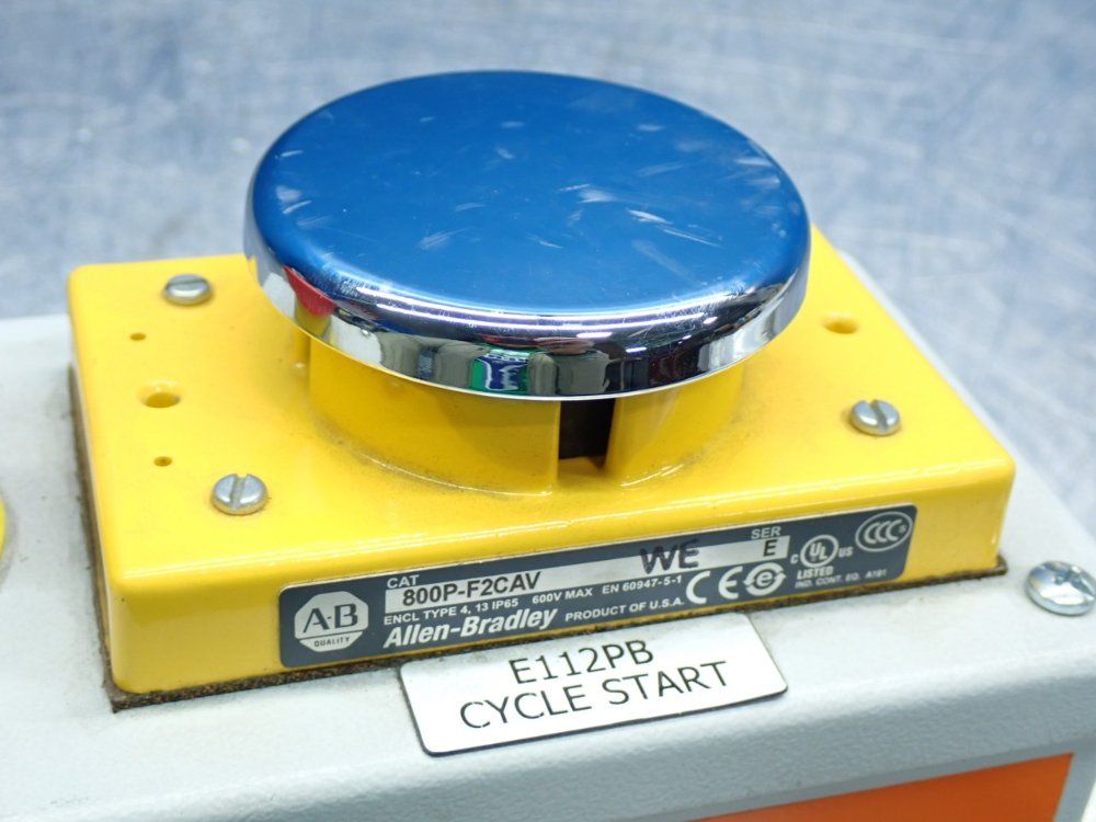 Allen Bradley Palm Operated Push Button Switch - 800p-f2cav