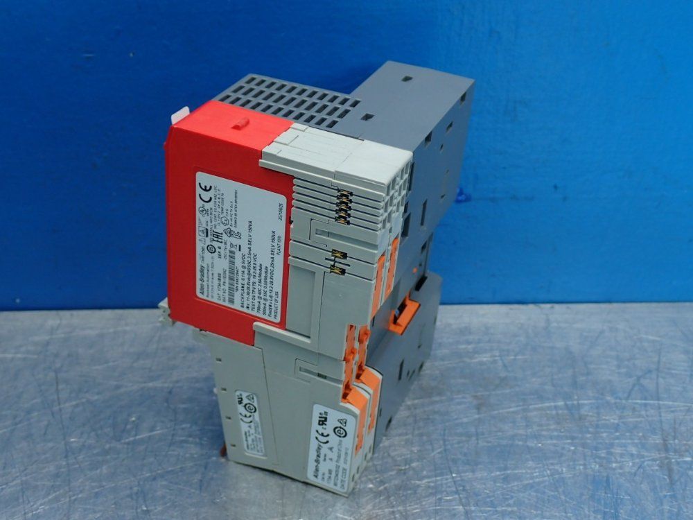 Allen Bradley Network Adapter Module & 1734ib8s - 1734-aentr