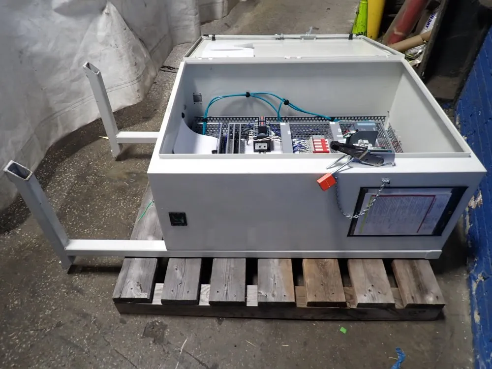 Control Panel - Ec-bw-maa81975-z4