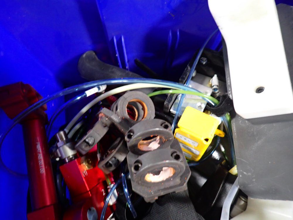 Spactech Machine Co. 65 Lbs Vacuum Lift Assist