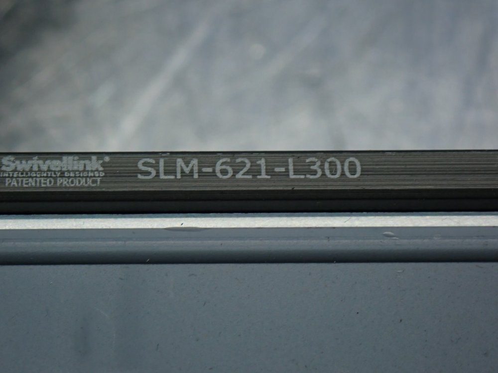 Smart Vision Lights Lc300-series Linear Light With Slm-621-l300 Swivel Link Mount - Lc300-470