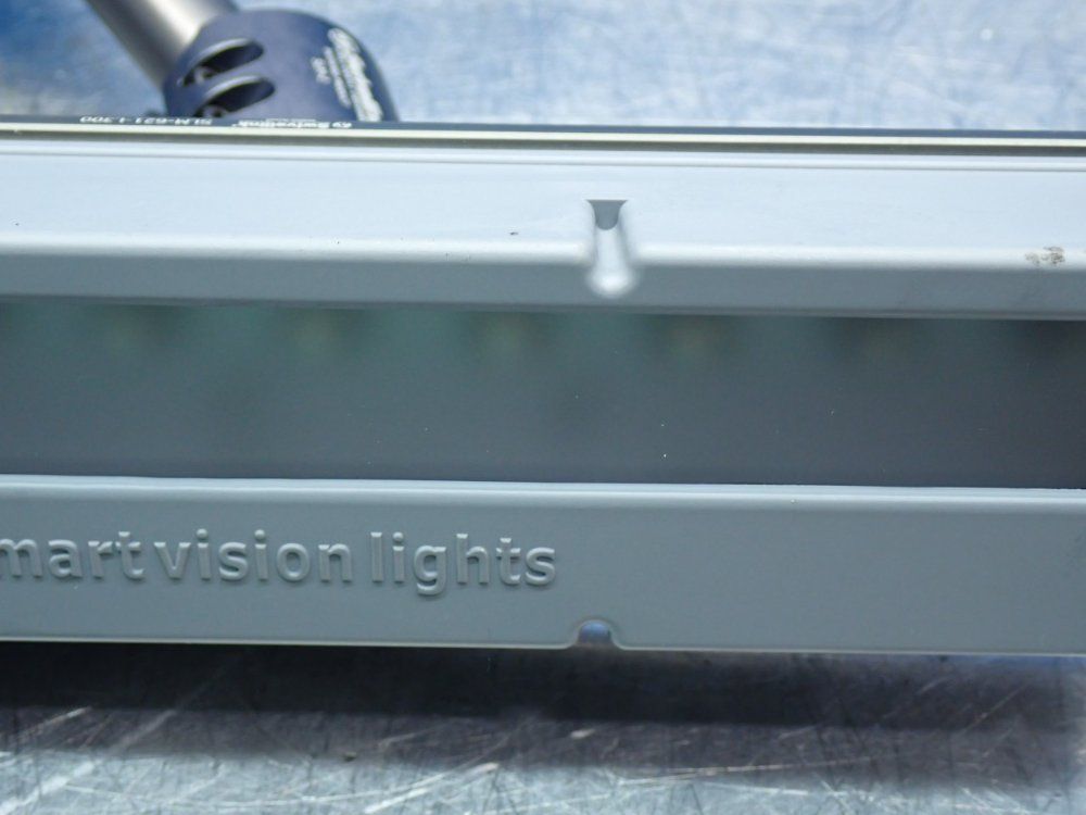 Smart Vision Lights Lc300-series Linear Light With Slm-621-l300 Swivel Link Mount - Lc300-625