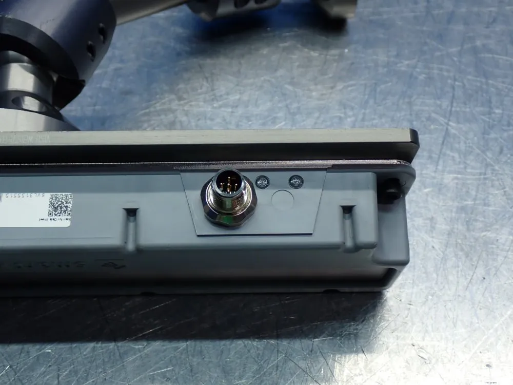 Smart Vision Lights Lc300-series Linear Light With Slm-621-l300 Swivel Link Mount - Lc300-625