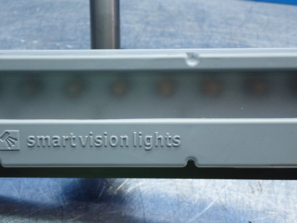 Smart Vision Lights Lc300-series Linear Light With Slm-621-l300 Swivel Link Mount - Lc300-625