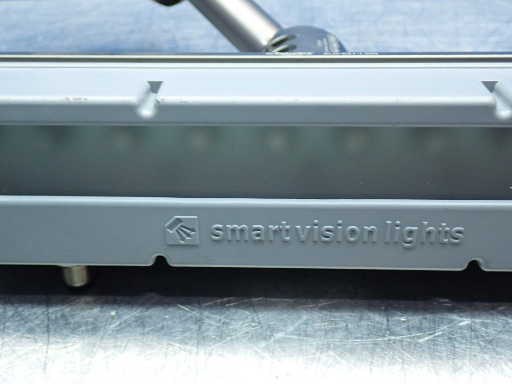 Smart Vision Lights Lc300-series Linear Light With Slm-621-l300 Swivel Link Mount - Lc300-625