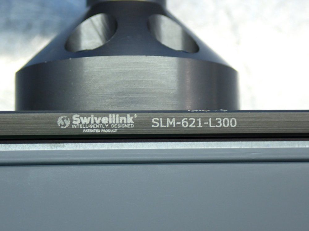 Smart Vision Lights Lc300-series Linear Light With Slm-621-l300 Swivel Link Mount - Lc300-625