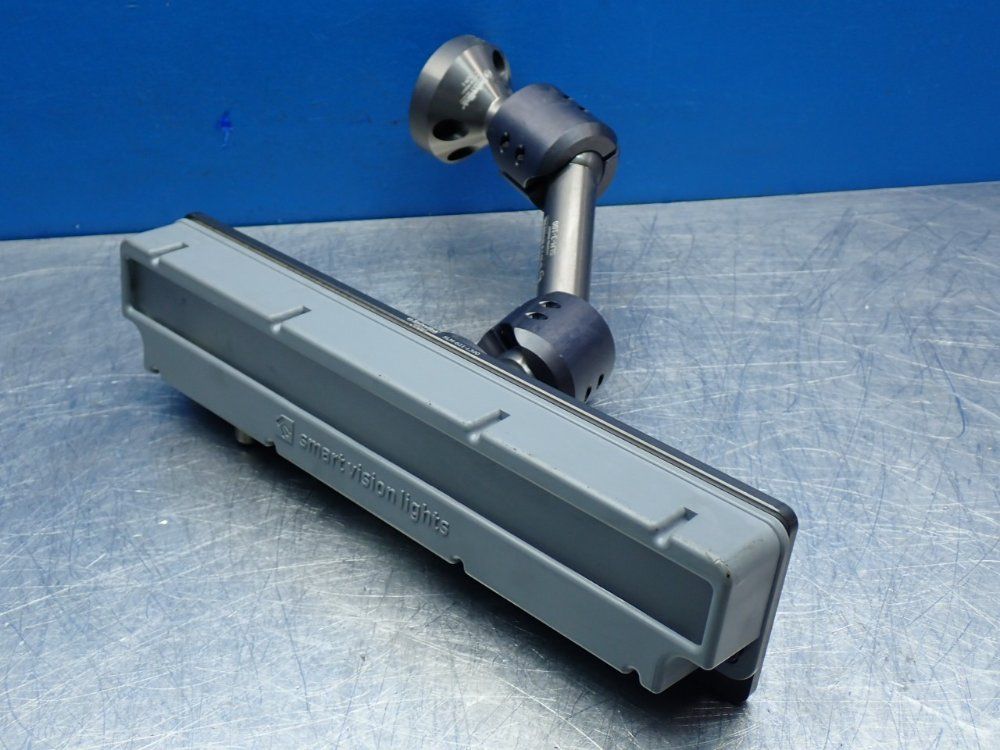 Smart Vision Lights Lc300-series Linear Light With Slm-621-l300 Swivel Link Mount - Lc300-625