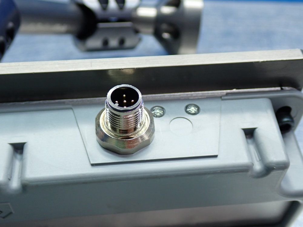 Smart Vision Lights Lc300-series Linear Light With Slm-621-l300 Swivel Link Mount - Lc300-625