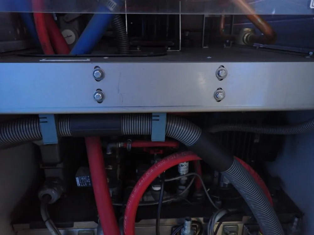 Ipg Photonics 18.4 Kw 62500 Btuh Chiller - Lc170. 01-a. 3. 5/6