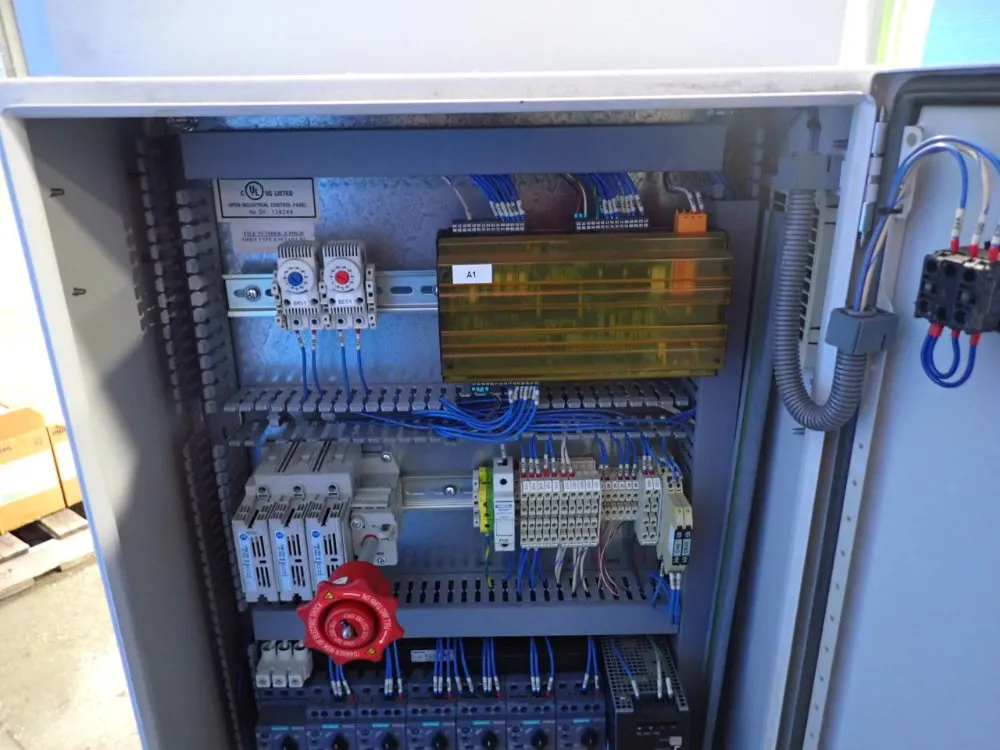 Ipg Photonics 18.4 Kw 62500 Btuh Chiller - Lc170. 01-a. 3. 5/6