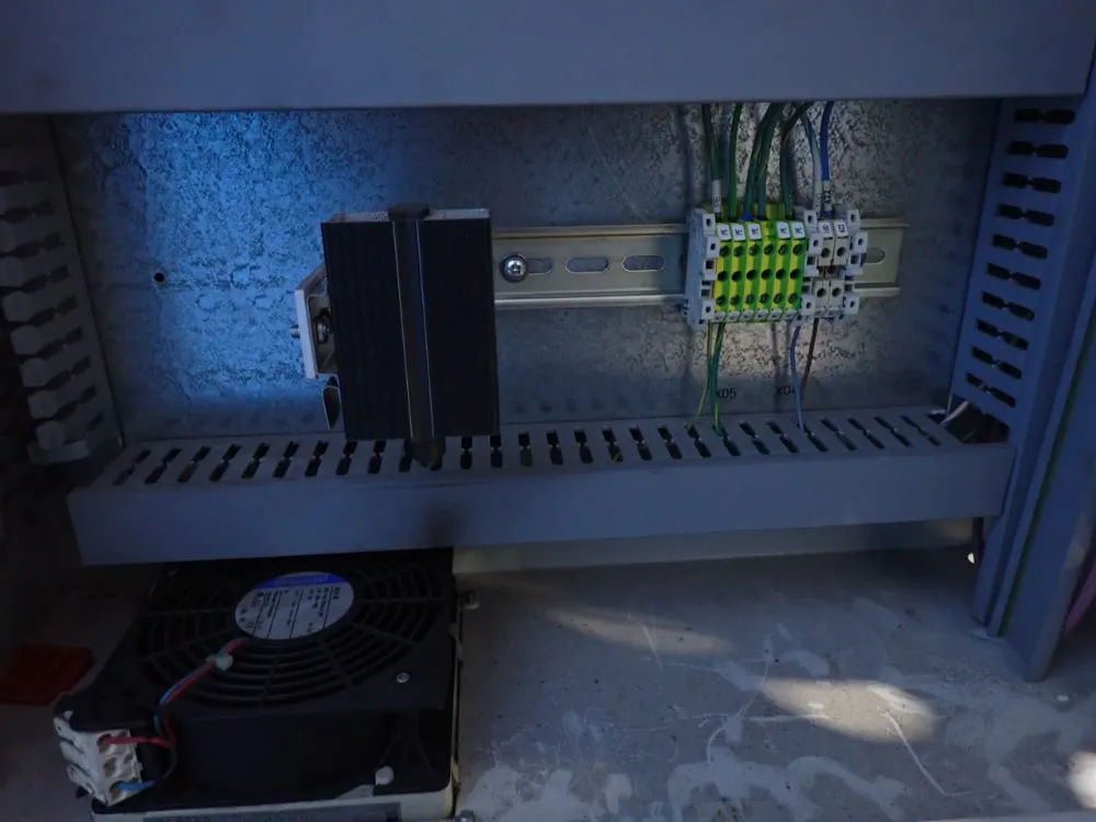 Ipg Photonics 18.4 Kw 62500 Btuh Chiller - Lc170. 01-a. 3. 5/6