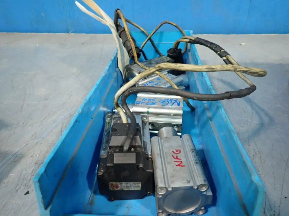 Rexroth, Smc Servo Motor, Pneumatic Rotary Clamp Cylinder - Msm031c-0300-nn-m0-ch0