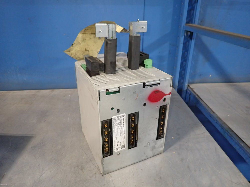 Allen Bradley Servo Drive - 2094-bc07-m05-m