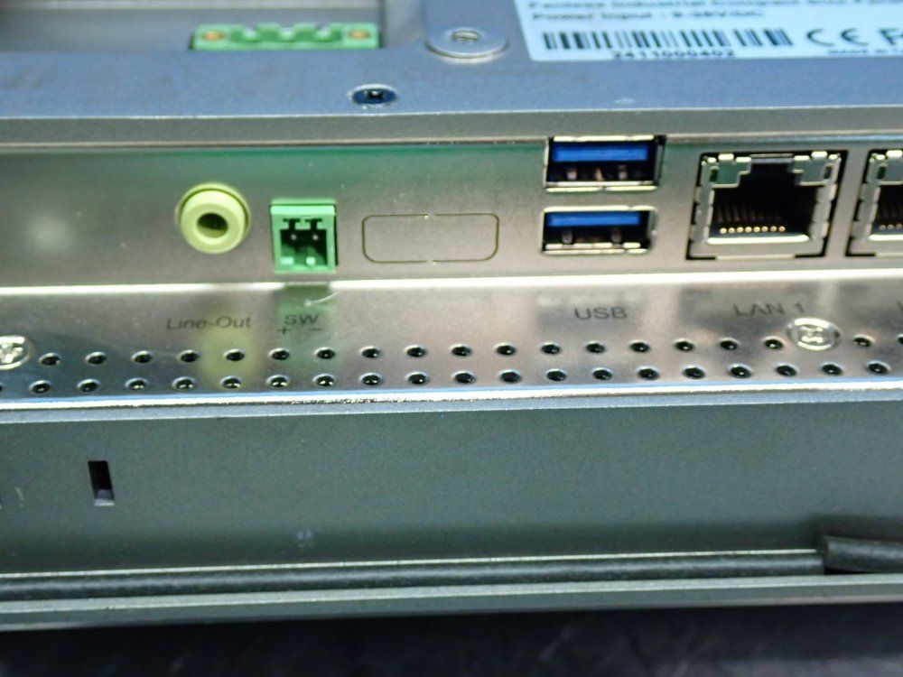 Apollo Lake N4200 Fanless Industrial Panel Pc - 21-nc0806-1002