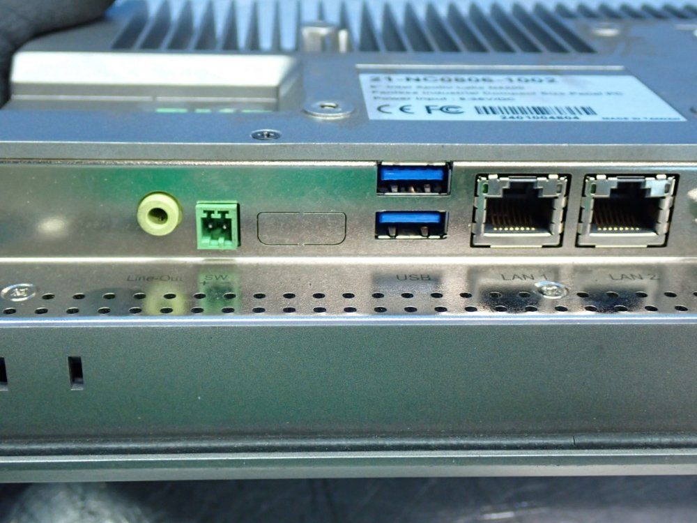 Apollo Lake N4200 Fanless Industrial Panel Pc - 21-nc0806-1002