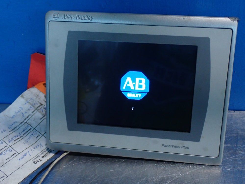 Allen Bradley Panelview Plus 7 Operator Interface - 2711p-t7c22d9p