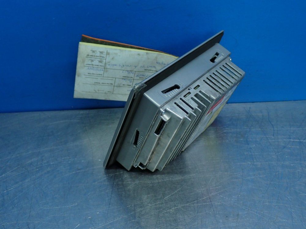 Allen Bradley Panelview Plus 7 Operator Interface - 2711p-t7c22d9p