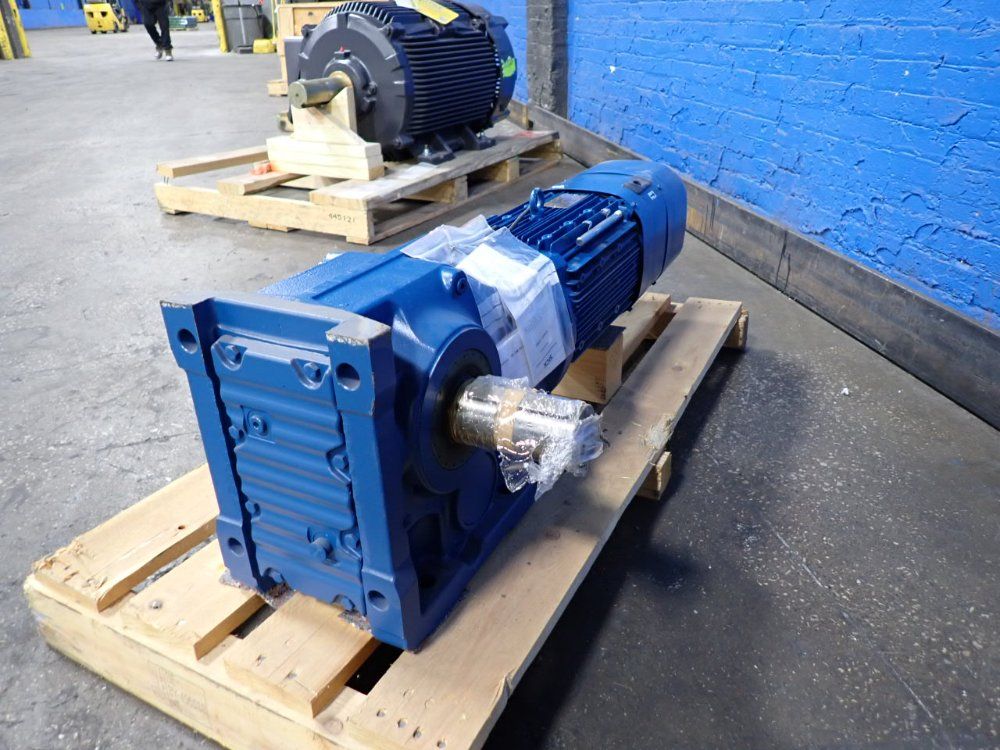 Sew-eurodrive 13.4 S3/75 Hp Gear Drive - K87drs132mc4be11hr/as7h