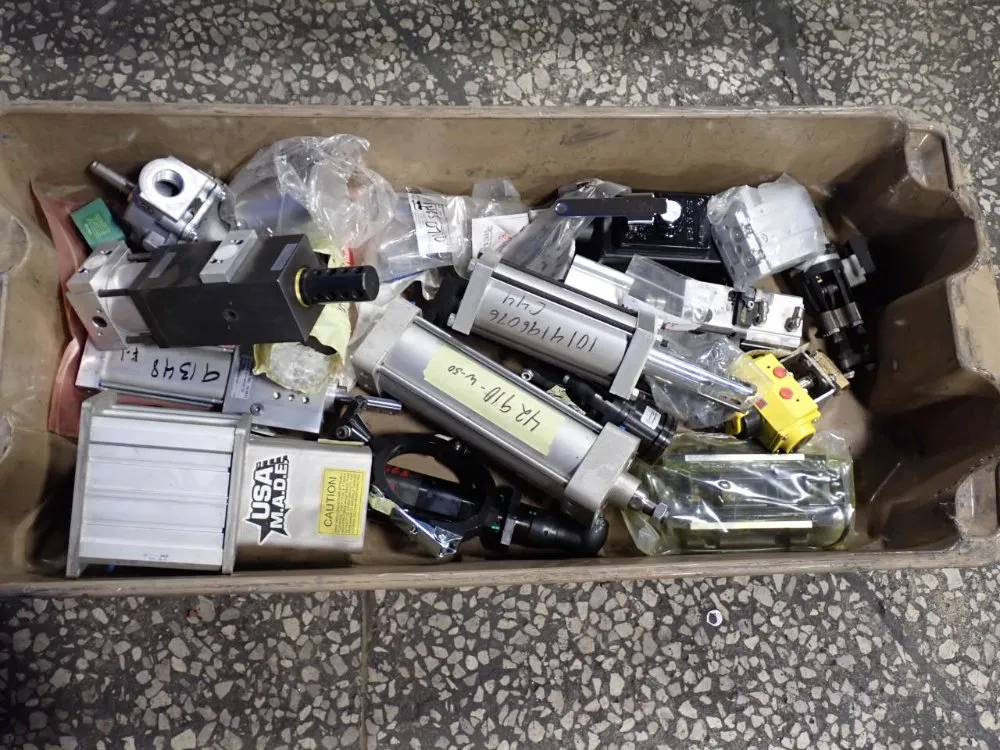 Reesm Zaytranm, Smc, Tunkers Misc. Equipment