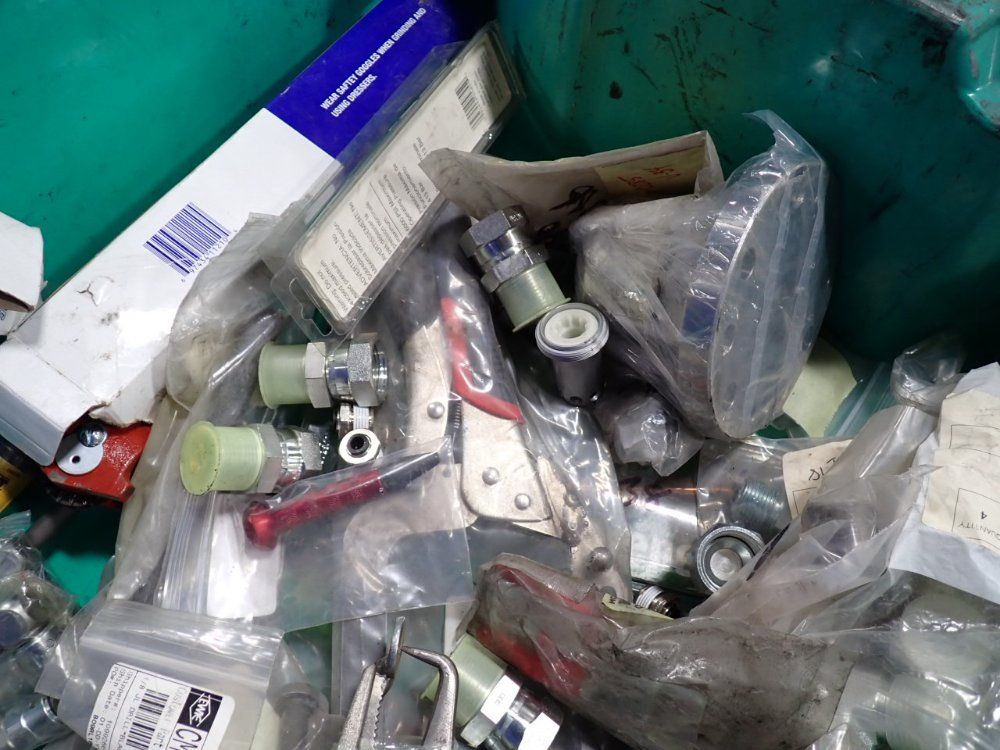 Desmond, Dewalt, Parker, Wizard Gear Misc. Hardware