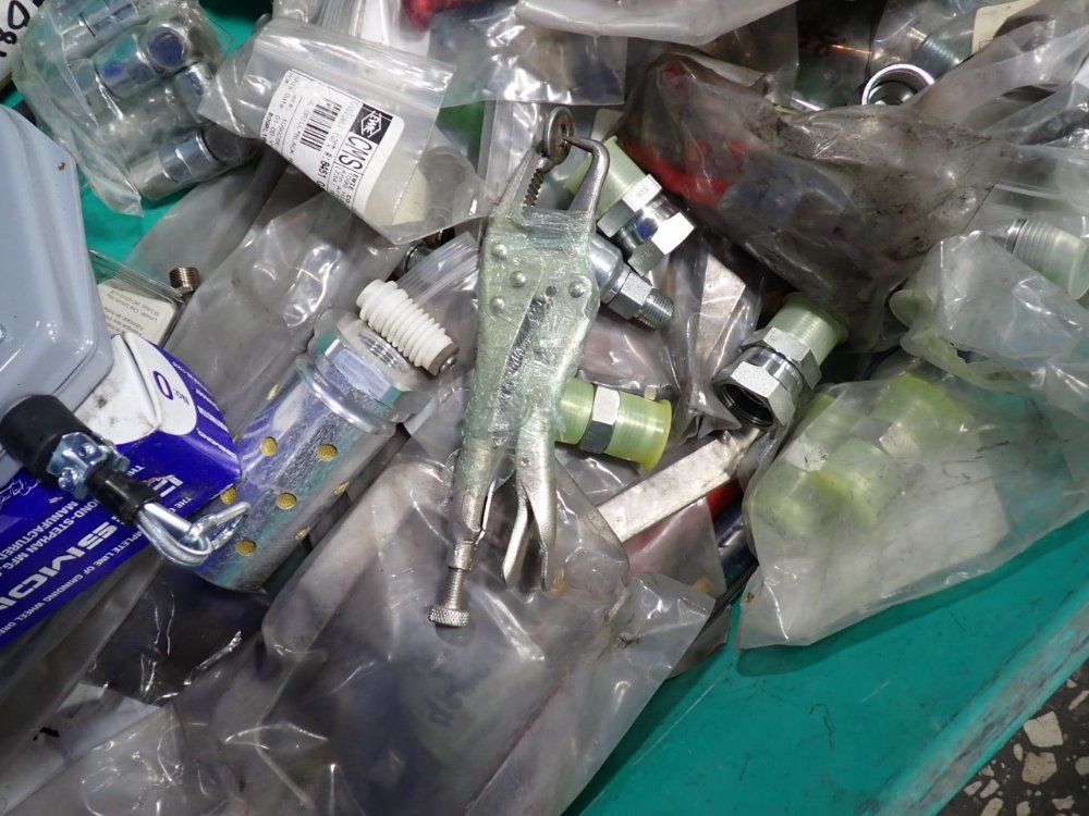 Desmond, Dewalt, Parker, Wizard Gear Misc. Hardware