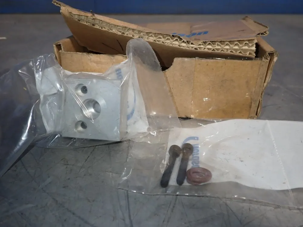 Nordson Remote Gun Mount - 1080984