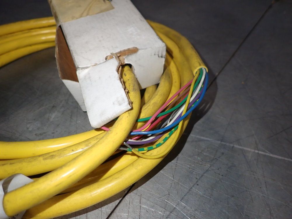 Turck Electrical Cable - Vb 80-p7x9-5