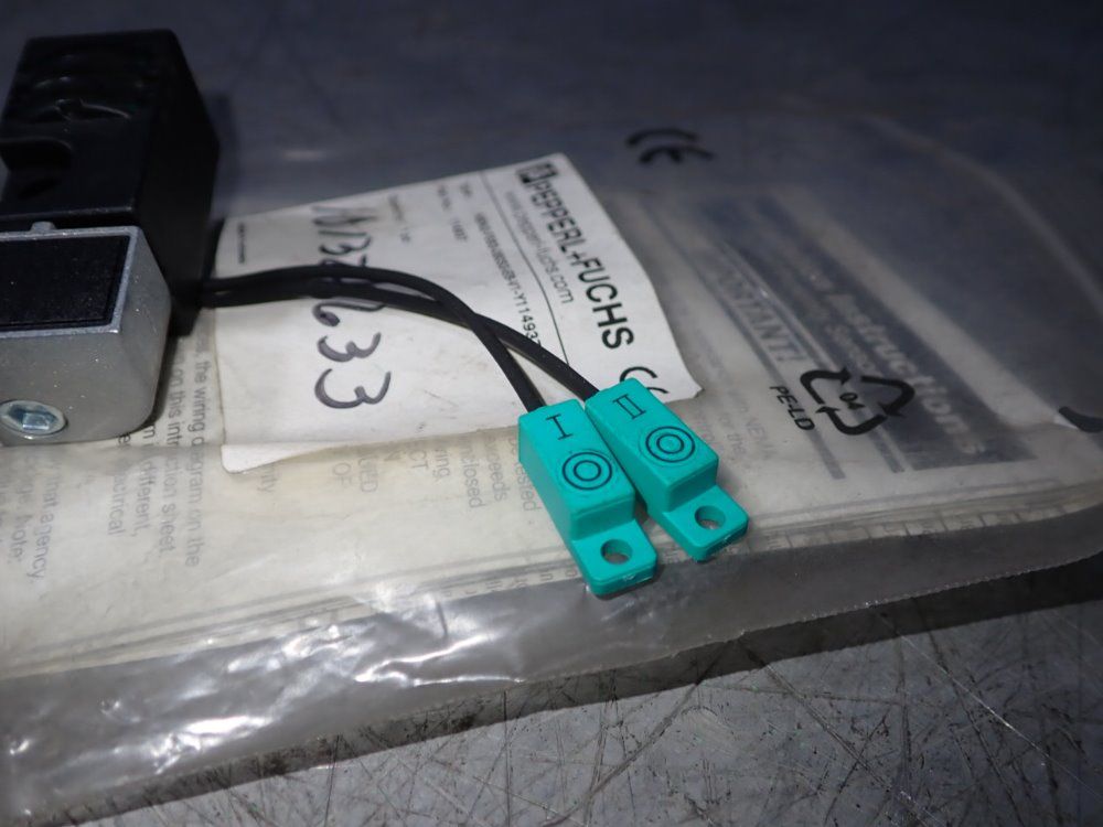 Pepperl Fuchs Proximity Switch - Nbn2-f583-060s3-e8-v1-y