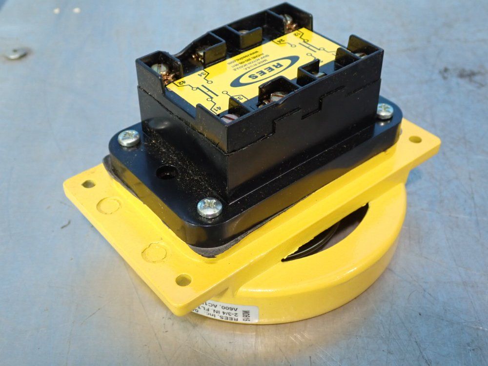 Rees Chrome Plunger Switch - 04917-212