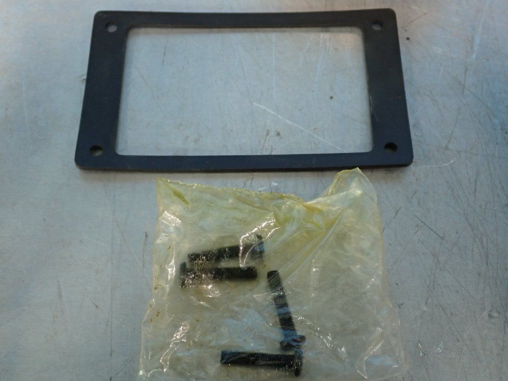 Rees Chrome Plunger Switch - 04917-212