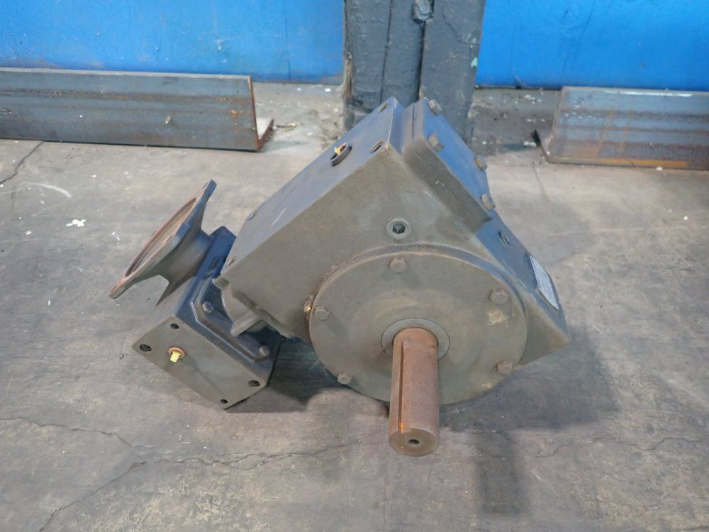 Hub City 200:1 Ratio Gear Reducer - 0220-69812-3804