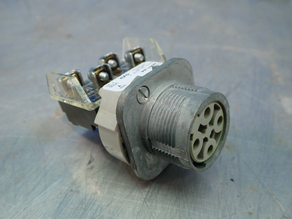 Allen Bradley Selector Switch - 800t-h4a