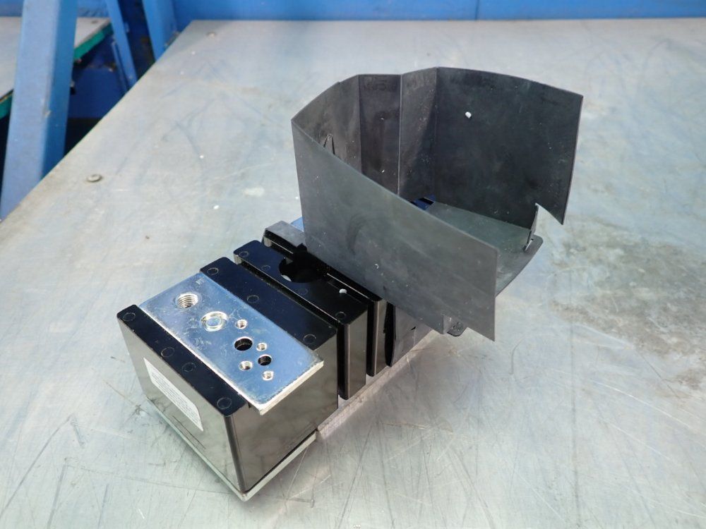 Allen Bradley Fuse Block - 1494v-fs400