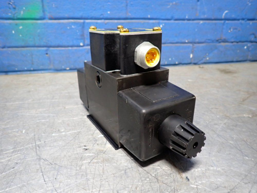 Parker 1500 Psi Hydraulic Valve - D3w11cnyk56