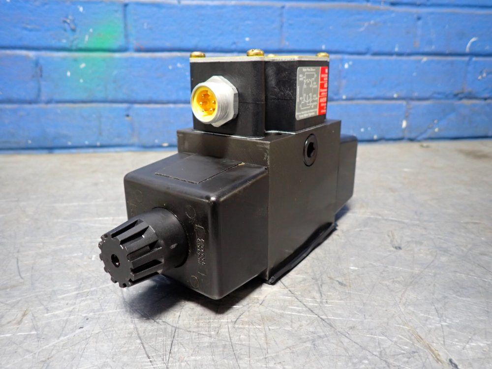 Parker 1500 Psi Hydraulic Valve - D3w11cnyk56