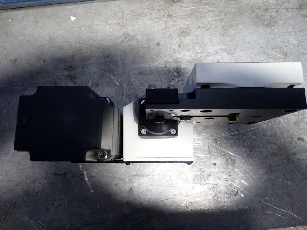 Siemens 9700 Rpm Servo Motor - 1ft6031-4ak71-4eg2