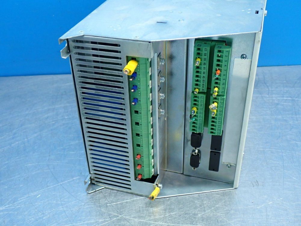 Lenze 8600-series Inverter Unit - Evf8602-e