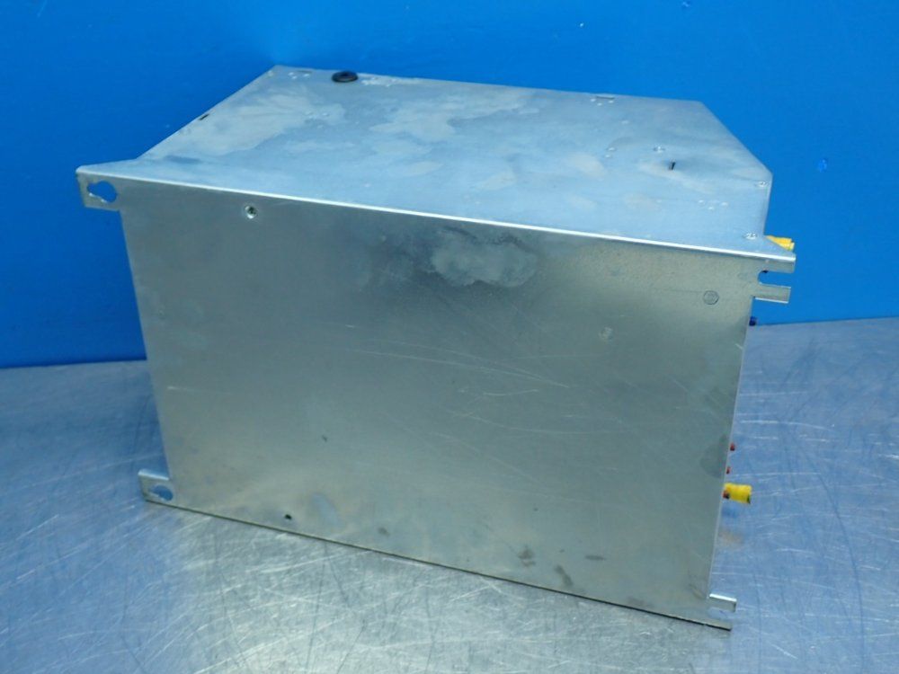 Lenze 8600-series Inverter Unit - Evf8602-e